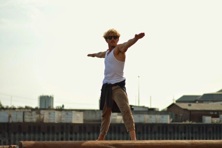 Kinesiologische Übung – Cross Crawl