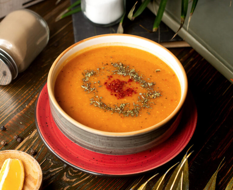 GESUNDE Ernährung Rote Linsensuppe